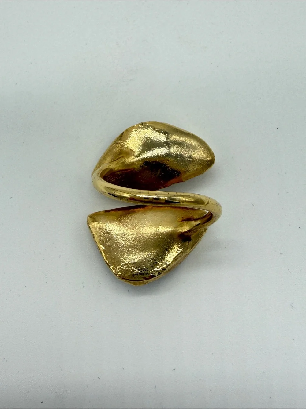 NWOT Gold-Trim Druzy Double Stone Ring in Beige and Light Blue